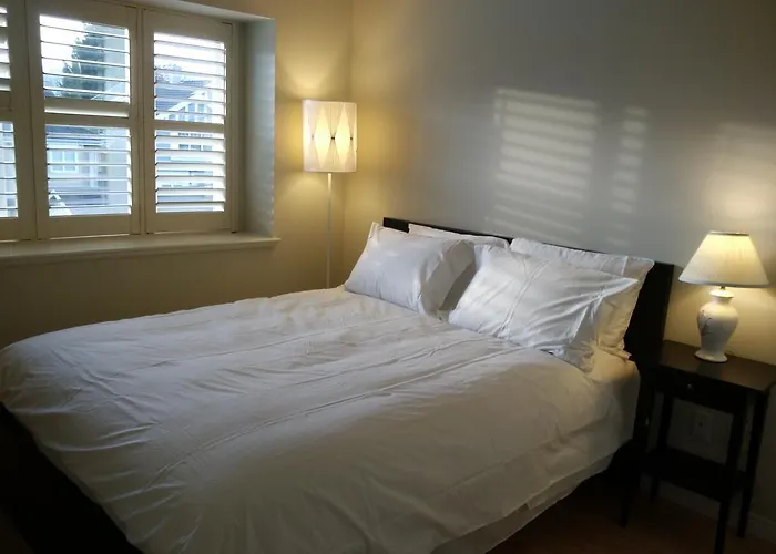 Marpole Guest House
